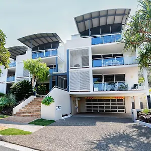 Aqua Promenade Beachfront **** Sunrise Beach