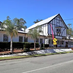 Canungra Hotel ** Canungra